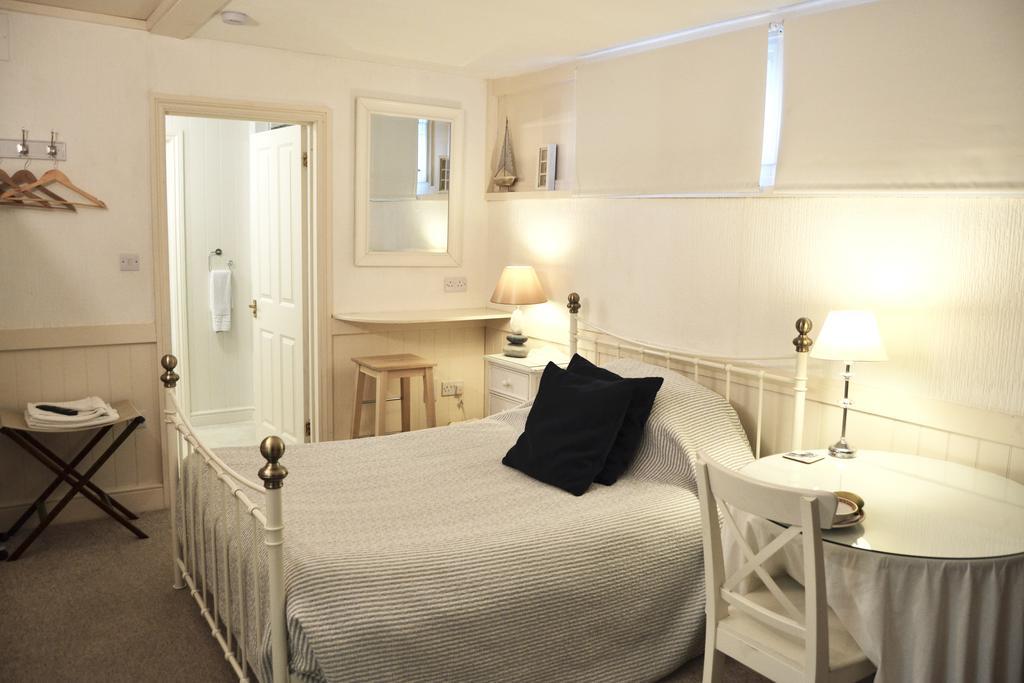 Braywood House Bed and Breakfast Huntingdon Exteriör bild